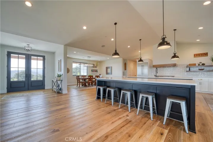 10820 Vista Road, Atascadero, California 93422