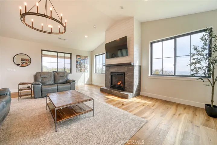 10820 Vista Road, Atascadero, California 93422