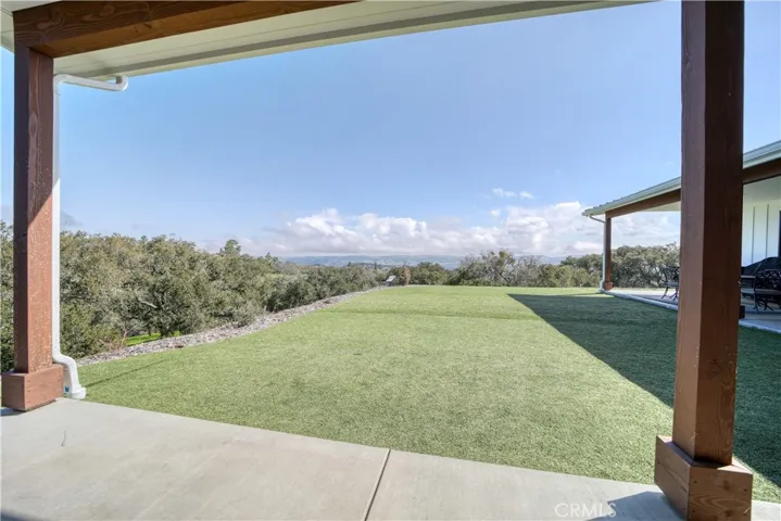10820 Vista Road, Atascadero, California 93422