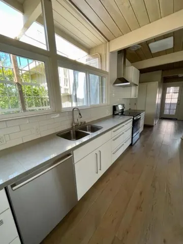 428 E Charleston Road, Palo Alto, California 94306