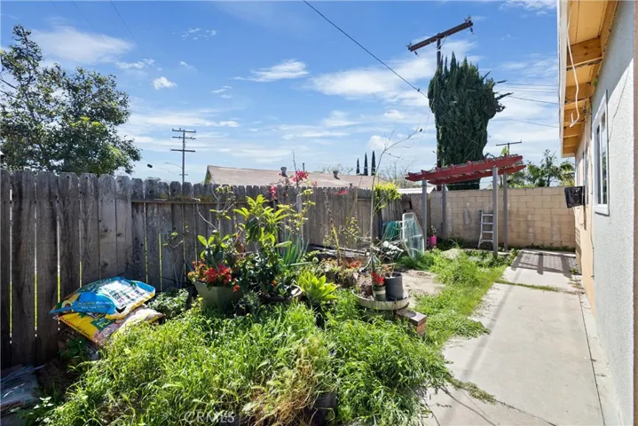 2010 W Glenwood Place, Santa Ana, California 92704