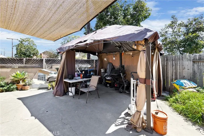 2010 W Glenwood Place, Santa Ana, California 92704