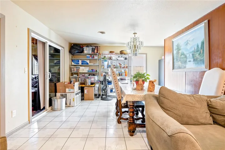 2010 W Glenwood Place, Santa Ana, California 92704