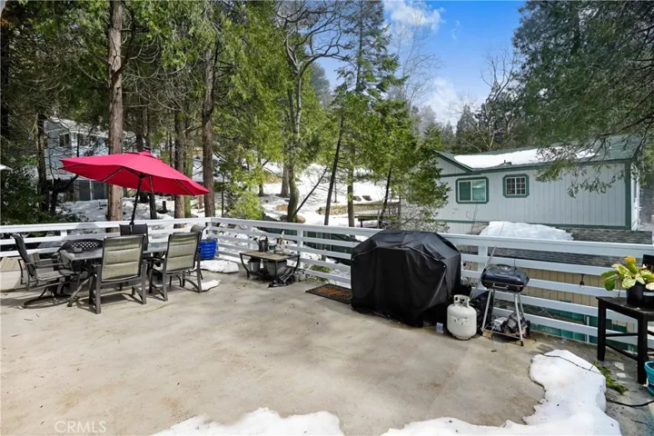 21642 Crest Forest Drive, Cedarpines Park, California 92322