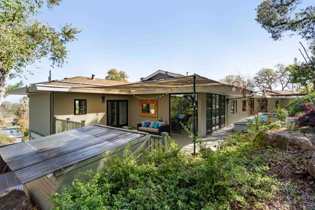 787 Sharon Park Drive, California home-pic-3