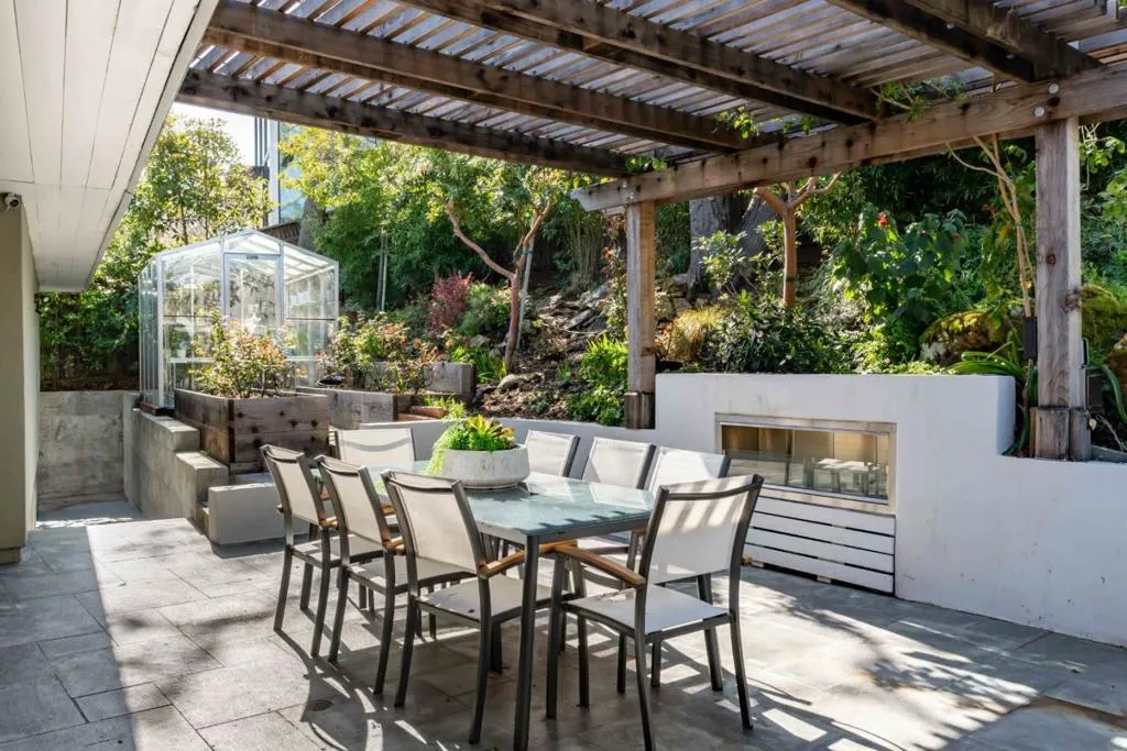 787 Sharon Park Drive, California home-pic-24