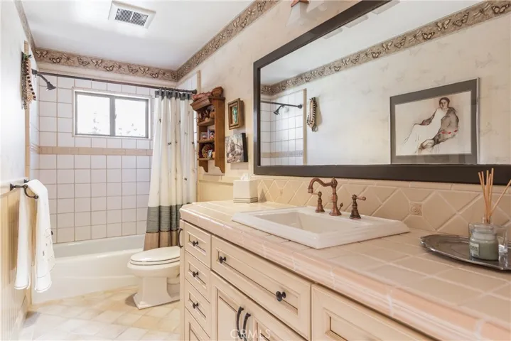 Upstairs Guest Bathroom
