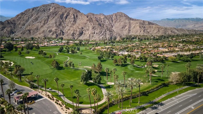 Nearby Golfing