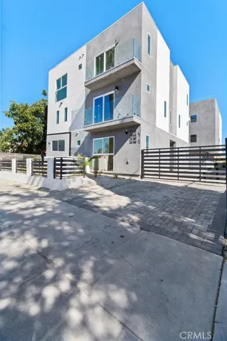 2636 1/2 Virginia Road, Los Angeles, California 90016