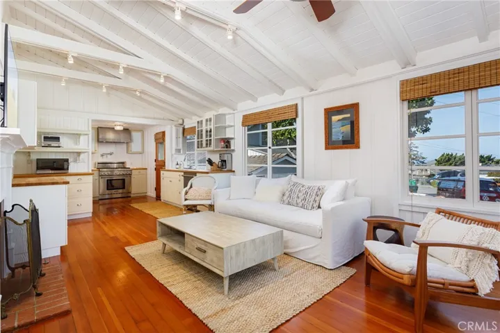 1215 Brangwyn Way, Laguna Beach, California 92651