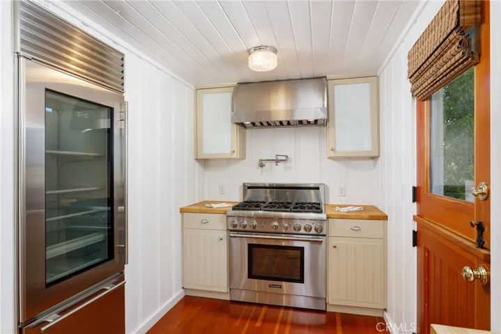 1215 Brangwyn Way, Laguna Beach, California 92651