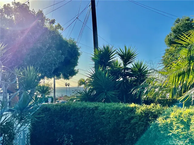 1215 Brangwyn Way, Laguna Beach, California 92651
