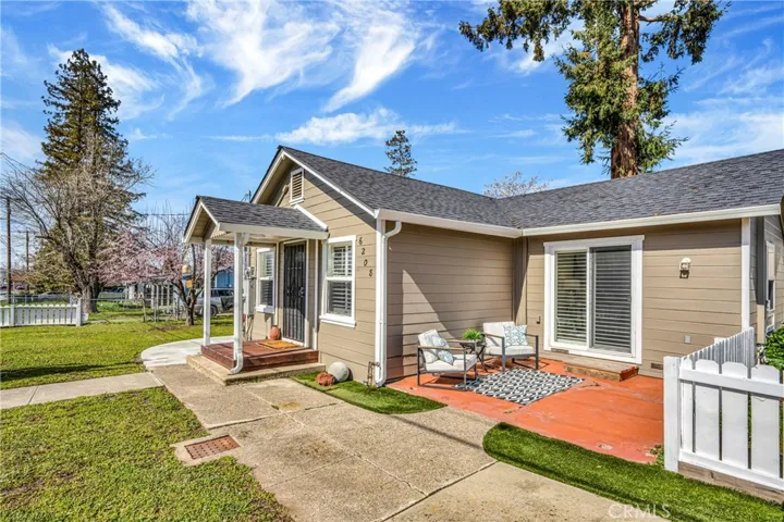 6208 5th Avenue, Lucerne, California 95458