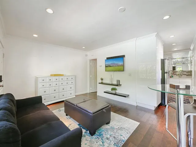 502 S Calle Santa Rosa, Palm Springs, California 92264