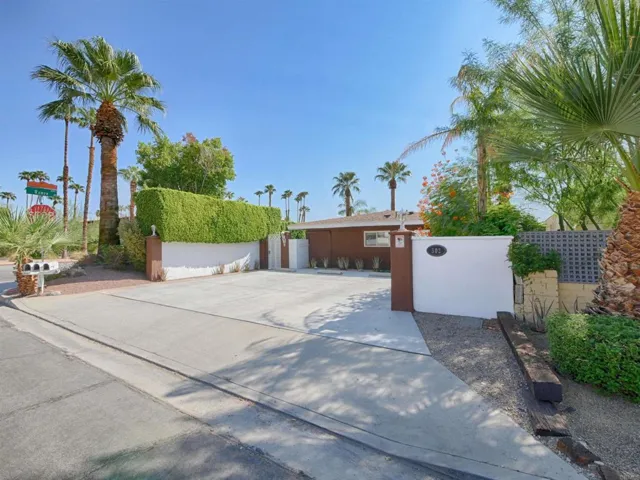 502 S Calle Santa Rosa, Palm Springs, California 92264