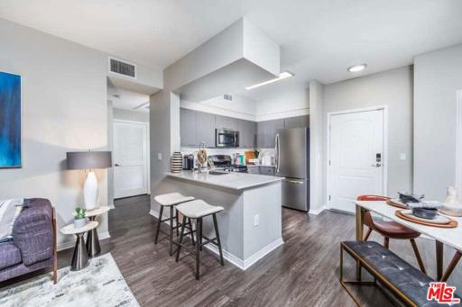 3033 Wilshire Boulevard Unit 507, Los Angeles, California 90010