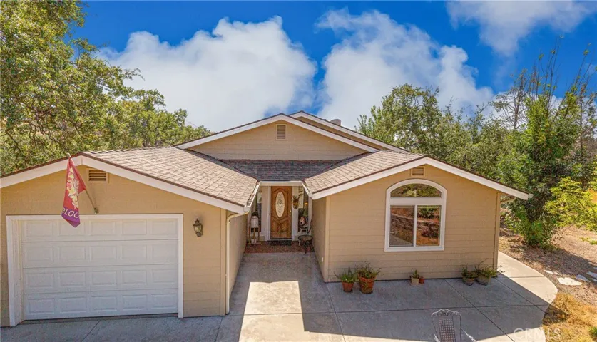 3226 & 3226a Hidden Valley, Mariposa, California 95338