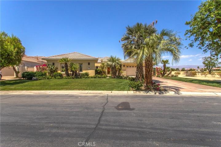 81730 Tiburon Drive, La Quinta, California 92253