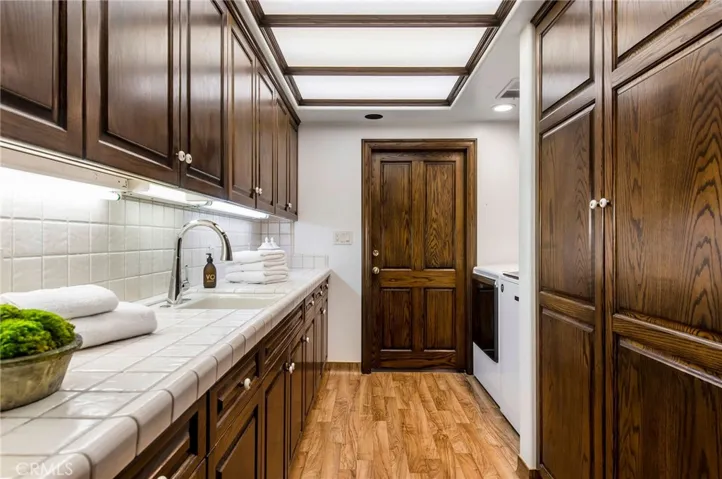Laundry room with access to the outside