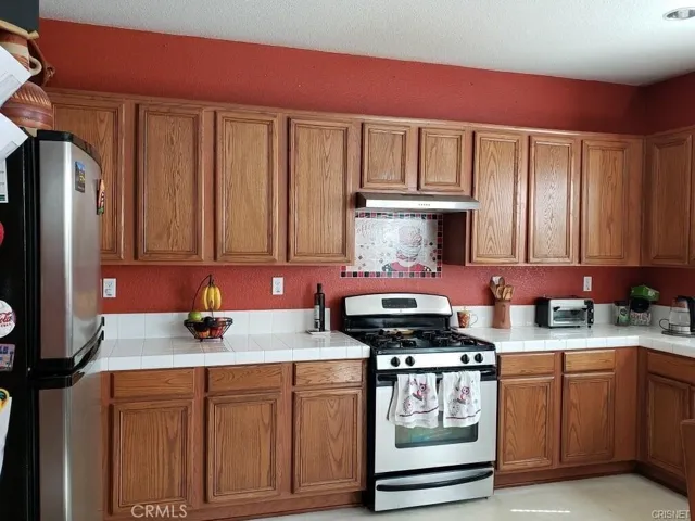 44232 Begonia Street, Lancaster, California 93535