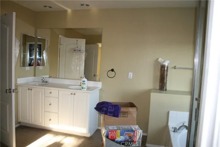 44232 Begonia Street, Lancaster, California 93535