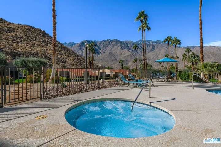 3678 E Bogert Trail, Palm Springs, California 92264