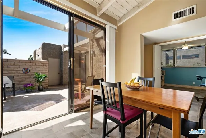 1872 Tamarisk Road, Palm Springs, California 92262