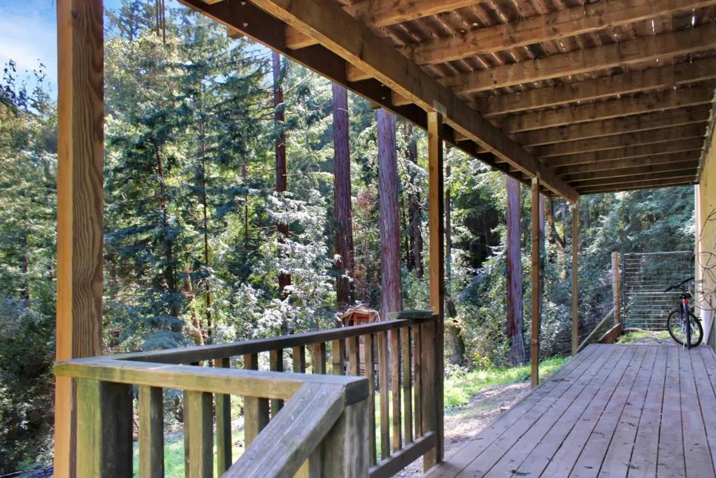 1940 Waterman Gap Loop, California home-pic-11