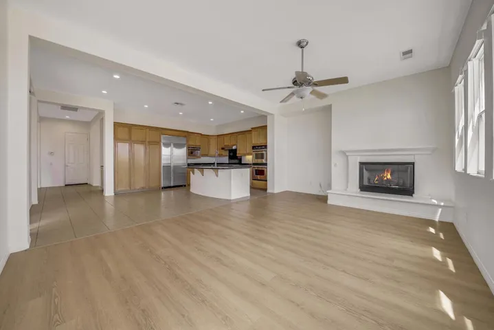 18 FAMILY MLS