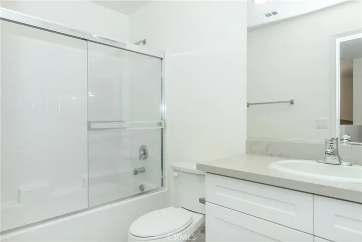 16852 Muscatel, Hesperia, California 92345