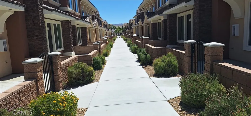16852 Muscatel, Hesperia, California 92345
