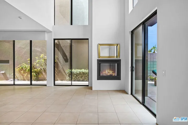 284 Cheryl Drive, Palm Springs, California 92262