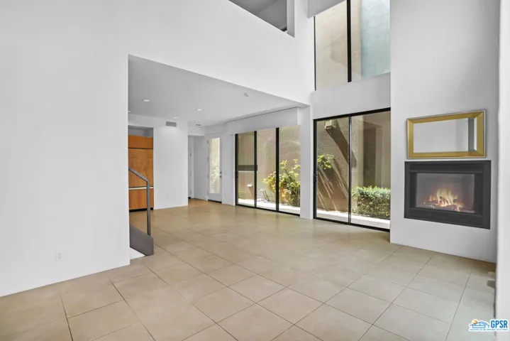 284 Cheryl Drive, Palm Springs, California 92262