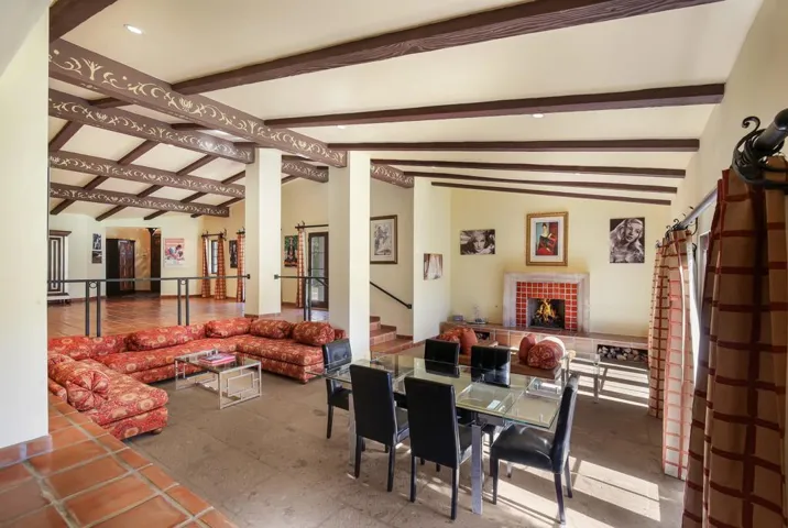 Living Room-2