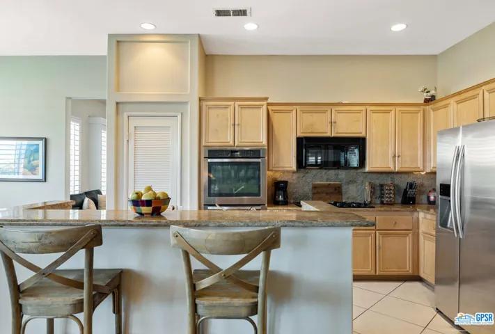 74912 Live Oak Street, Indian Wells, California 92210