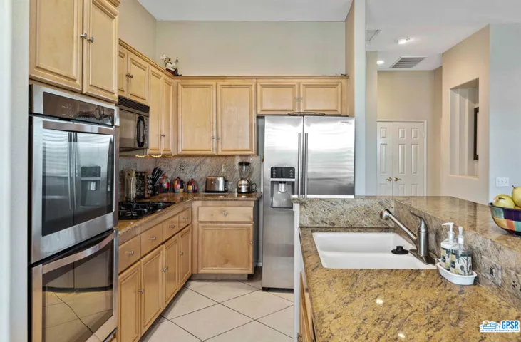 74912 Live Oak Street, Indian Wells, California 92210