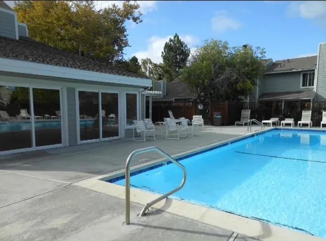 825 Peary Lane, Foster City, California 94404