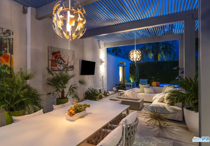 1008 E Apache Road, Palm Springs, California 92264
