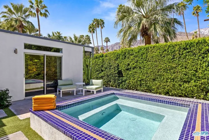 1008 E Apache Road, Palm Springs, California 92264