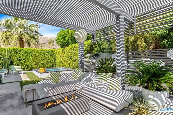 1008 E Apache Road, Palm Springs, California 92264