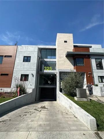 325 Myrtle Street Unit 301, Glendale, California 91203