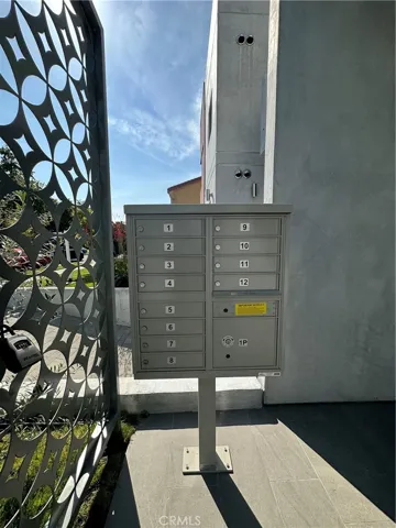 325 Myrtle Street Unit 301, Glendale, California 91203