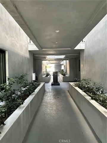 325 Myrtle Street Unit 301, Glendale, California 91203