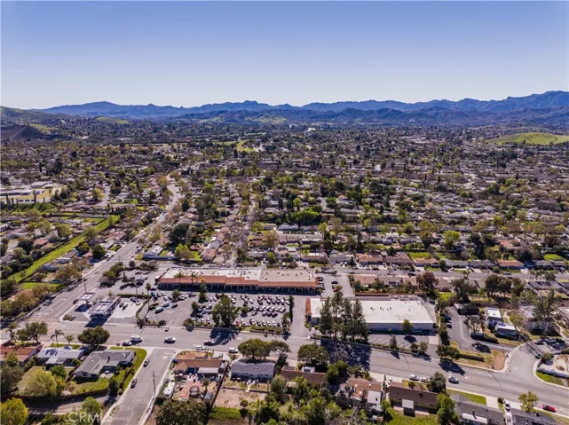 950 E Avenida De Los Arboles, Thousand Oaks, California 91360