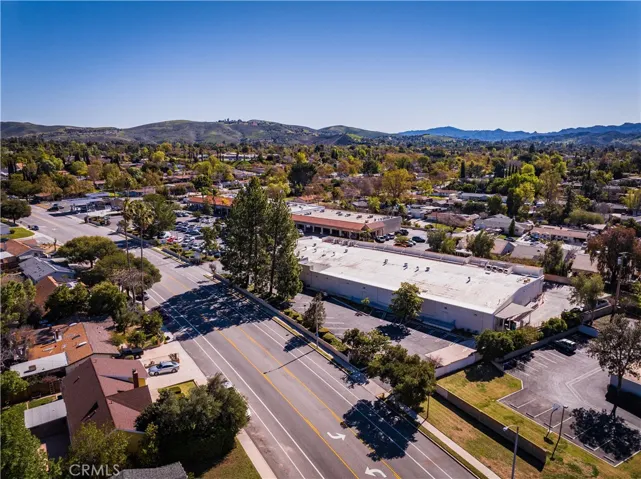 950 E Avenida De Los Arboles, Thousand Oaks, California 91360