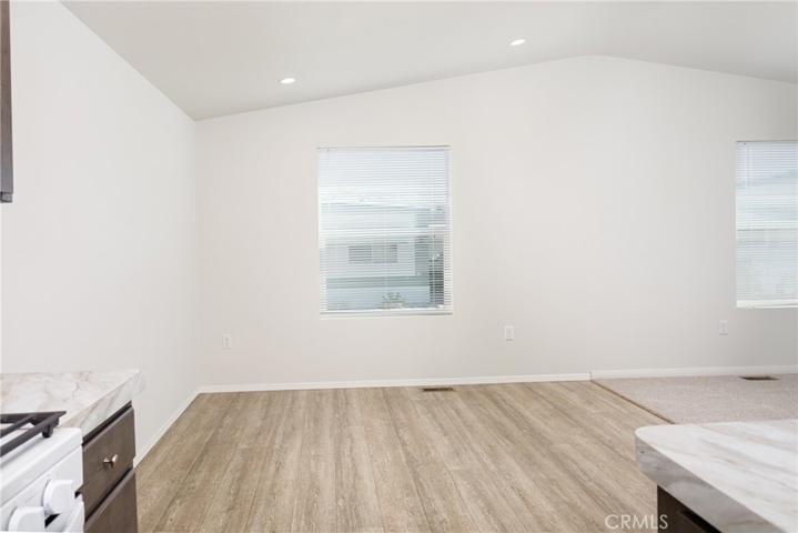 880 N. Lake Street Unit 95, Hemet, California 92544