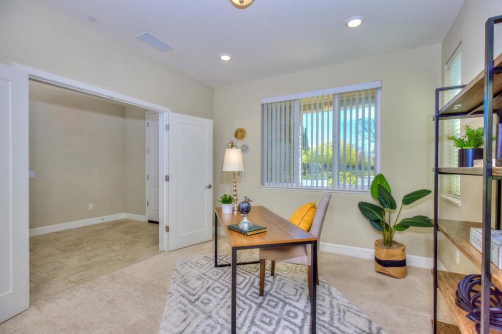 611 Avenue One Drive, California home-pic-7