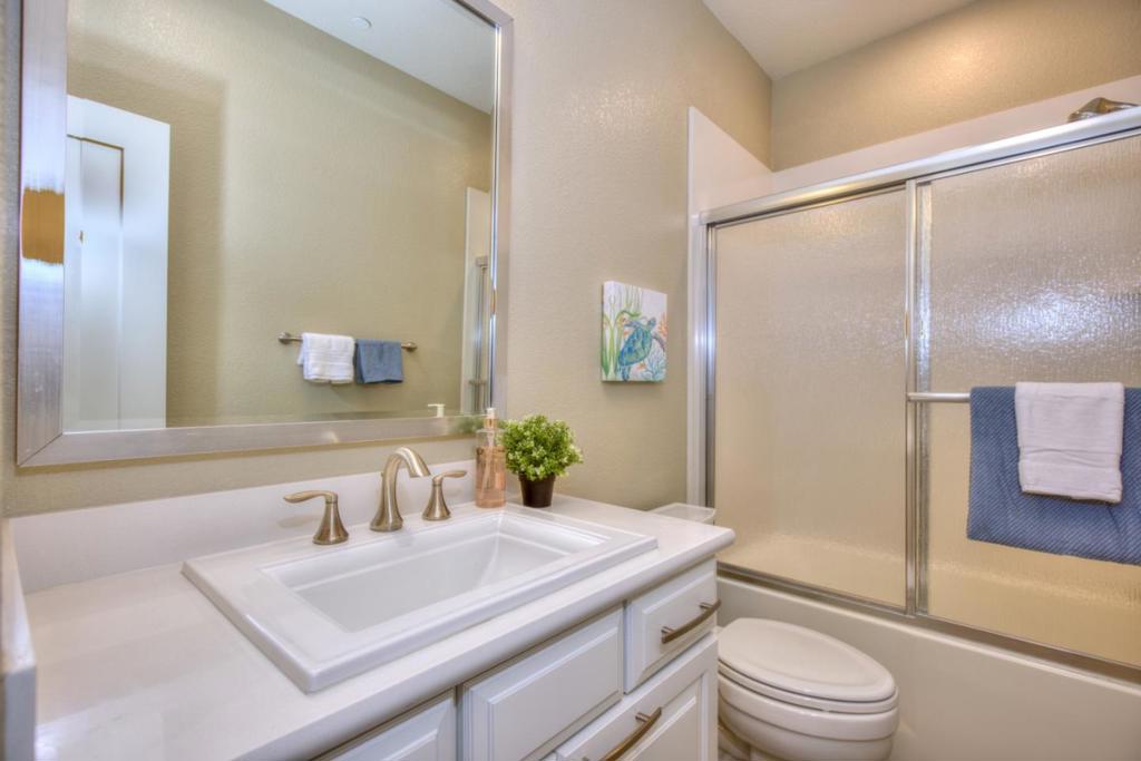 611 Avenue One Drive, California home-pic-27