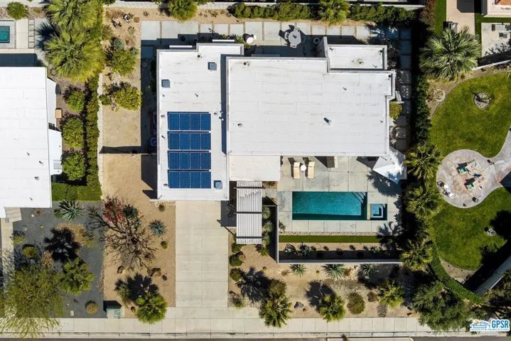 1152 Francis Drive, Palm Springs, California 92262