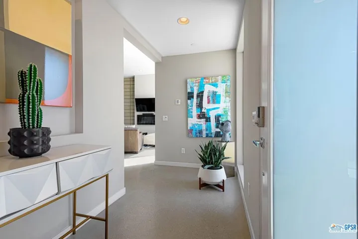 1152 Francis Drive, Palm Springs, California 92262